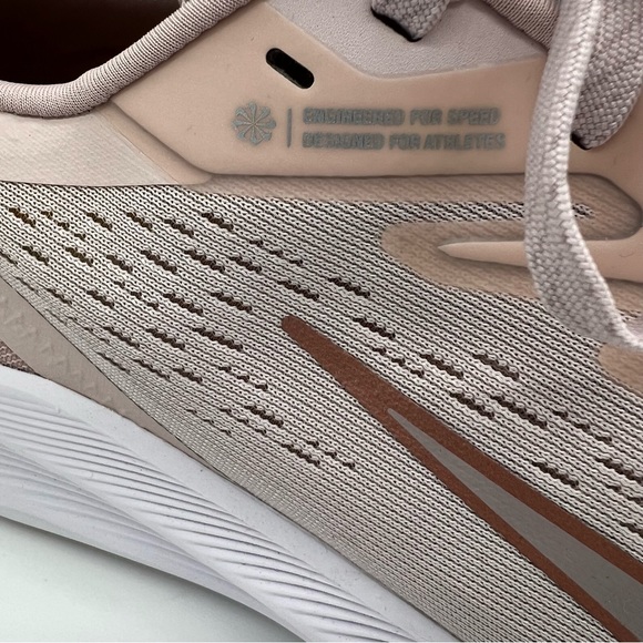 Nike Women's Zoom Winflo 7 'Barely Rose' CJ0302-601 Running Training Sneakers - Picture 6 of 14